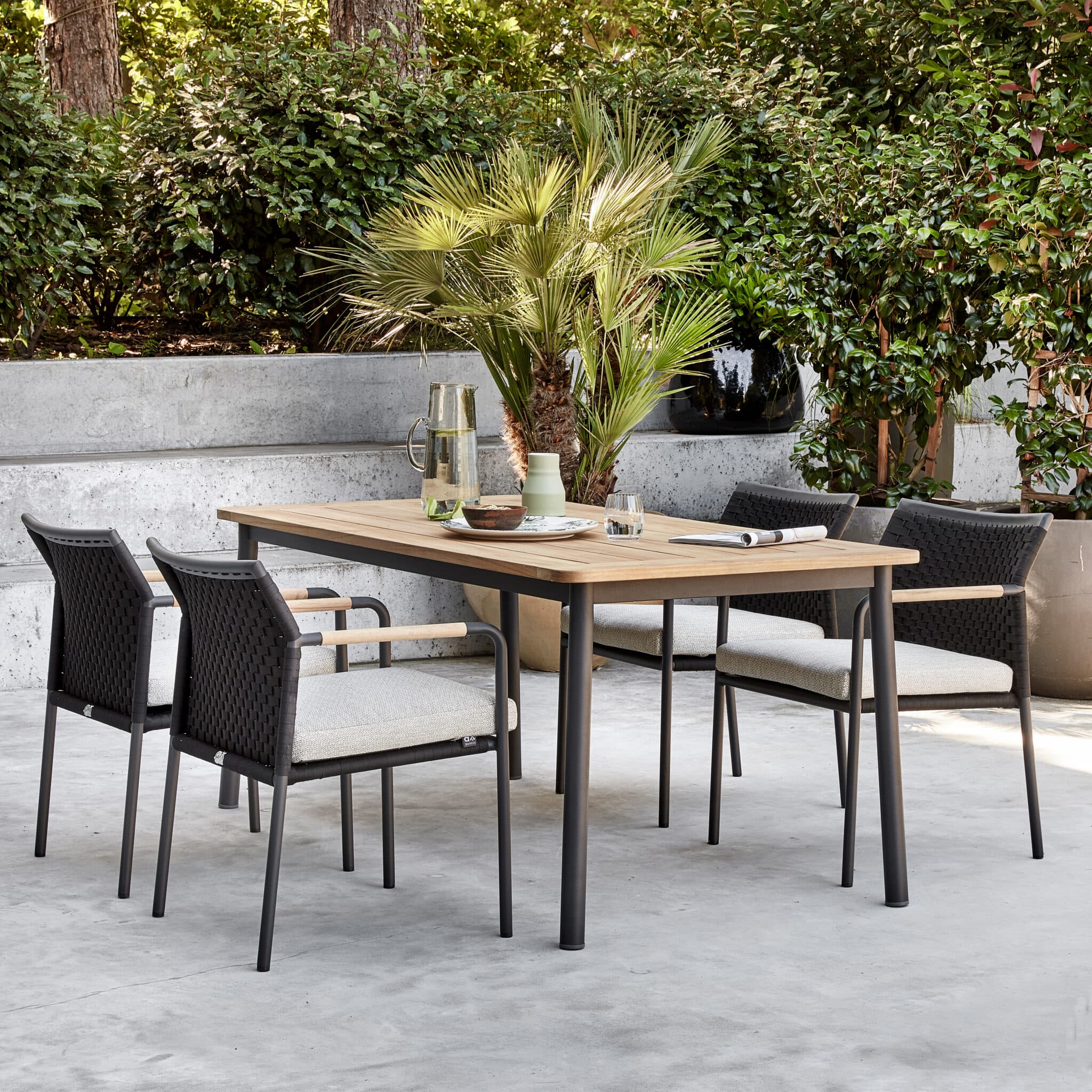 Applebee Elle Belt Dining Set